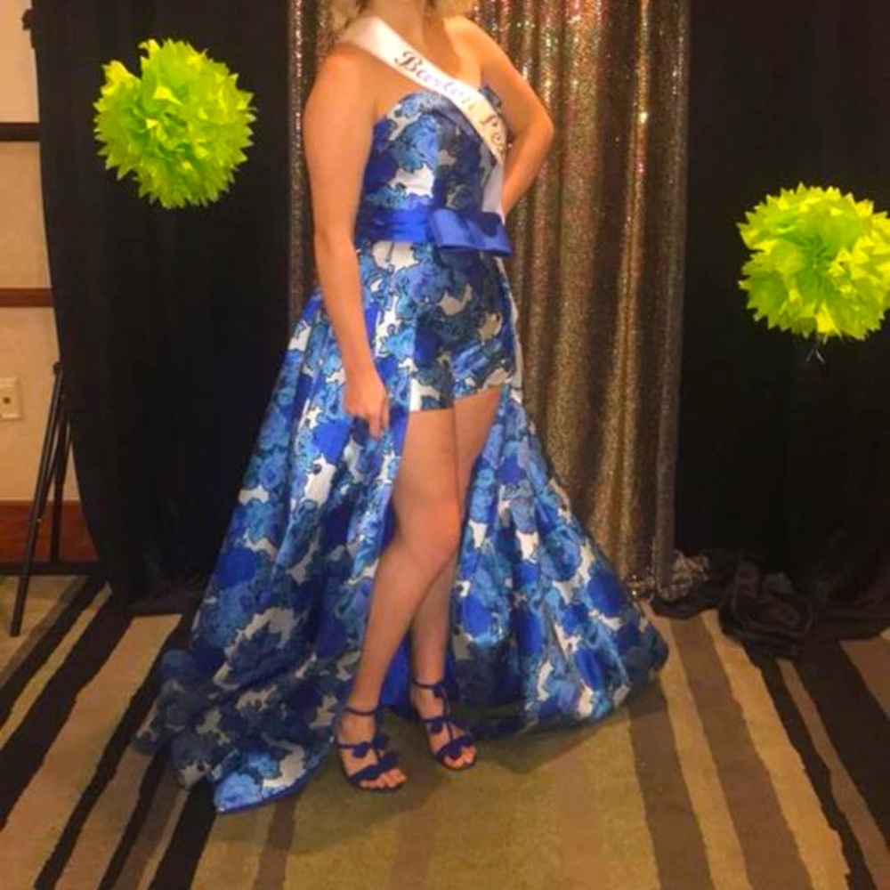 Pageant/prom